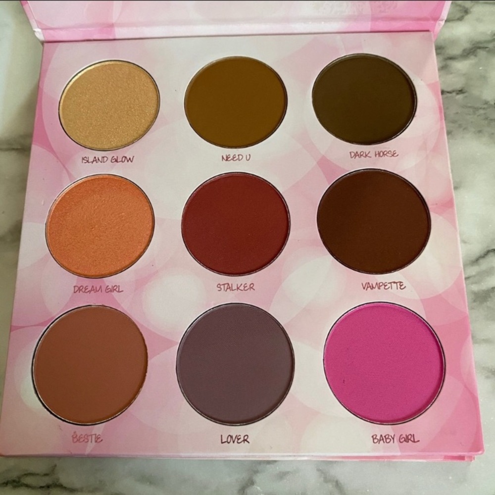 Makeup Bundle #3 - Picture 8 of 8